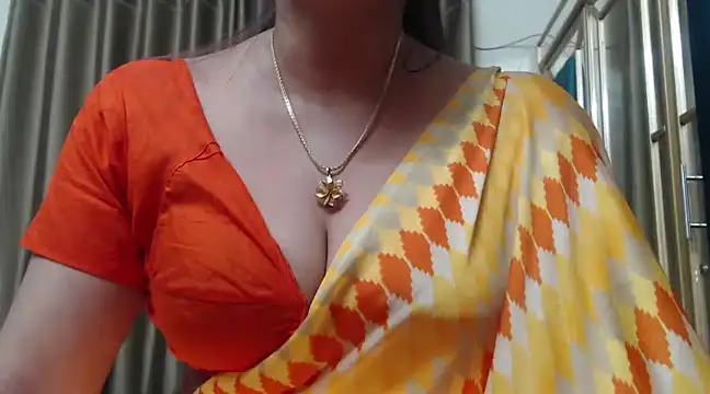 desi-maisa130 online show from December 2024 04:32:01 PM