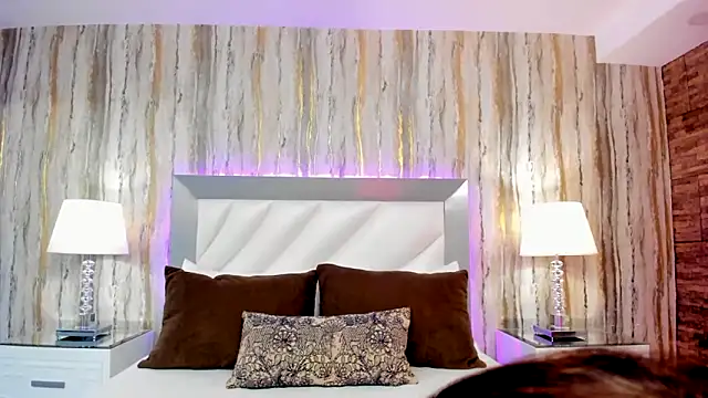 SophiaLaurens online show from February 2025 02:58:02 PM