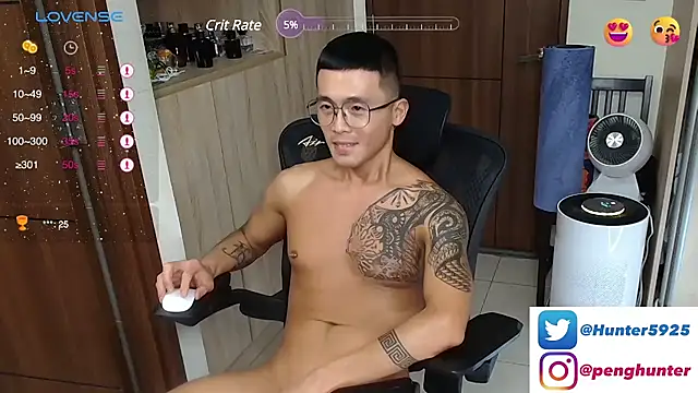 Snapshot of Hunter-peng chatting on December 2024 03:19:01 AM Hunter-peng online show from December 2024 03:19:01 AM