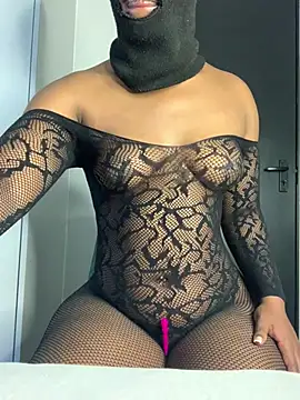 Snapshot of Africanbootie chatting on February 2025 12:17:01 PM Africanbootie online show from February 2025 12:17:01 PM