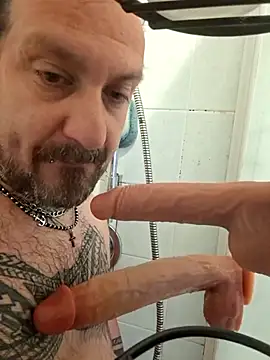 teddy79good online show from April 2026 02:15:01 PM