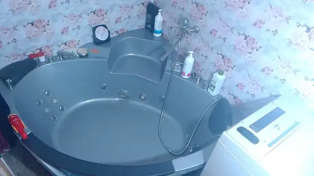 Snapshot of RoseRed69 chatting on February 2025 05:56:02 AM RoseRed69 online show from February 2025 05:56:02 AM