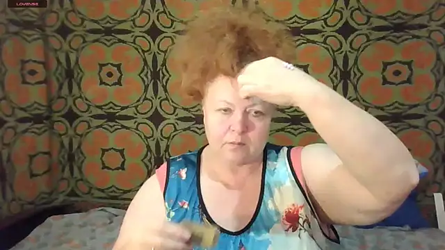 Snapshot of RoseRed69 chatting on October 2025 02:33:01 AM RoseRed69 online show from October 2025 02:33:01 AM