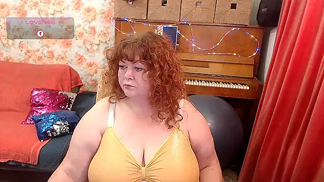 Snapshot of RoseRed69 chatting on November 2025 04:35:02 AM RoseRed69 online show from November 2025 04:35:02 AM