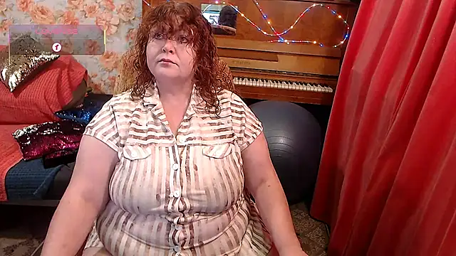 Snapshot of RoseRed69 chatting on November 2025 04:03:02 AM RoseRed69 online show from November 2025 04:03:02 AM