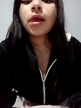 Anne and Mia online show from December 2024 10:12:02 AM