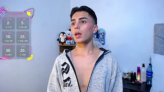 OwenBluee online show from December 2025 11:58:01 PM