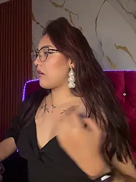 Snapshot of angellique_22 chatting on March 2026 04:51:02 AM angellique 22 online show from March 2026 04:51:02 AM