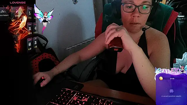 Snapshot of lili-hot-77 chatting on February 2025 08:27:02 AM lili-hot-77 online show from February 2025 08:27:02 AM