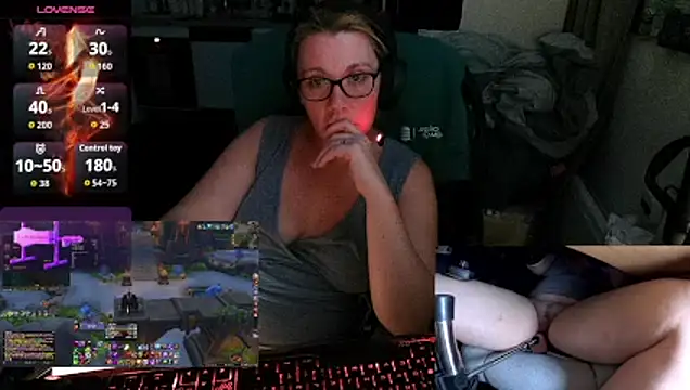 Snapshot of lili-hot-77 chatting on September 2025 07:25:02 PM lili-hot-77 online show from September 2025 07:25:02 PM