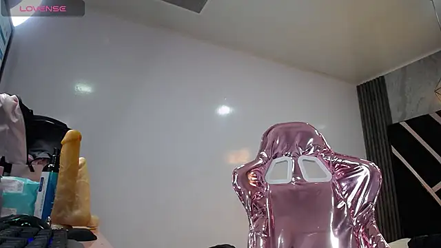 lizzyluk ch online show from January 2025 06:25:01 PM