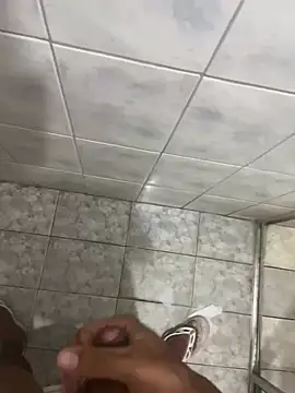 Snapshot of gomespauz chatting on January 2025 08:45:02 PM gomespauz online show from January 2025 08:45:02 PM