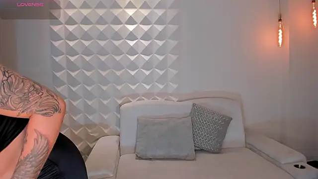 MariaHerrera  online show from March 2026 02:04:02 AM