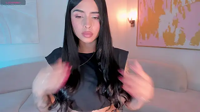 Snapshot of MariaHerrera_ chatting on June 2026 11:42:01 PM MariaHerrera online show from June 2026 11:42:01 PM