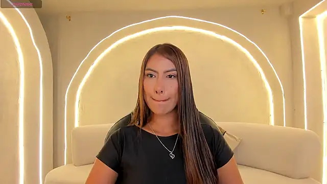 Snapshot of ArianaDumont chatting on January 2026 11:02:02 AM ArianaDumont online show from January 2026 11:02:02 AM