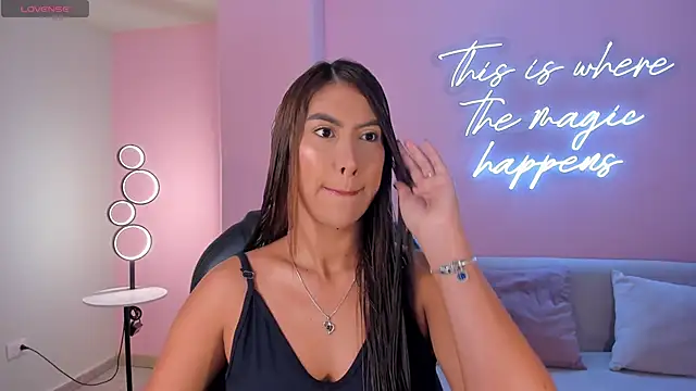 Snapshot of ArianaDumont chatting on February 2026 10:58:02 AM ArianaDumont online show from February 2026 10:58:02 AM