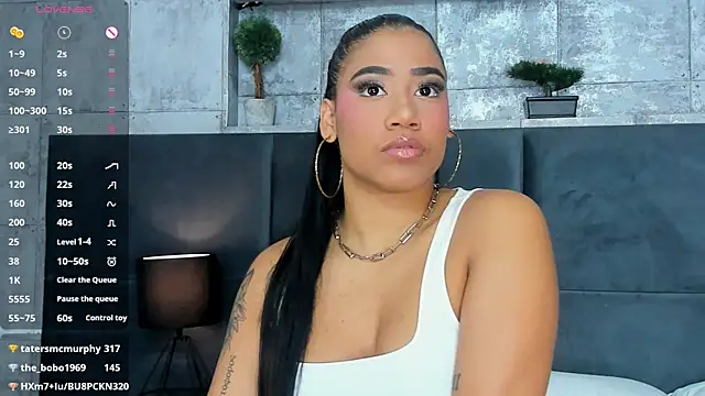 Snapshot of Salome_Diaz_ chatting on March 2025 07:32:02 PM Salome Diaz online show from March 2025 07:32:02 PM