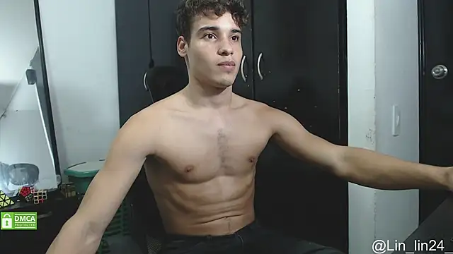 Snapshot of Babylin77 chatting on December 2024 12:23:01 AM Babylin77 online show from December 2024 12:23:01 AM