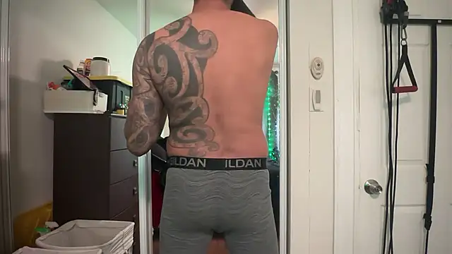 Snapshot of WyattBBC chatting on January 2025 06:27:02 AM WyattBBC online show from January 2025 06:27:02 AM