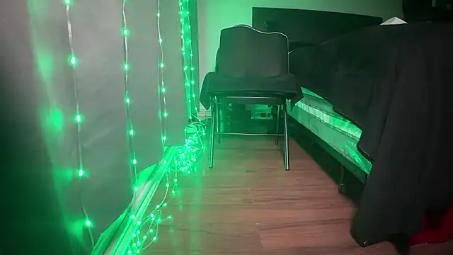 Snapshot of WyattBBC chatting on January 2025 01:48:01 AM WyattBBC online show from January 2025 01:48:01 AM