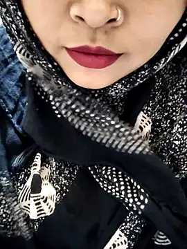 Indian-Nazia online show from April 2026 06:05:02 PM