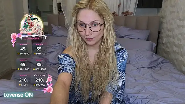 GoodGirl0024 online show from February 2025 08:09:01 PM