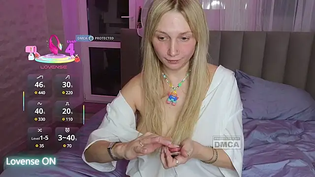 GoodGirl0024 online show from March 2025 08:10:02 PM