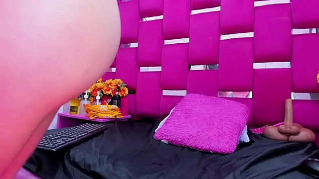 Lya Anal online show from May 2026 01:33:01 AM