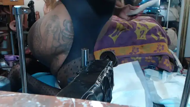 Jennytop online show from October 2025 10:07:01 PM