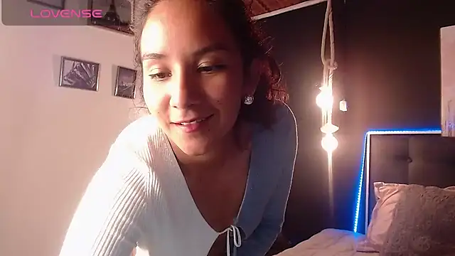 PoisonIvy15  online show from December 2024 06:21:02 AM