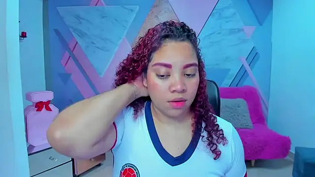 AngelaCoffee online show from November 2025 03:27:01 AM