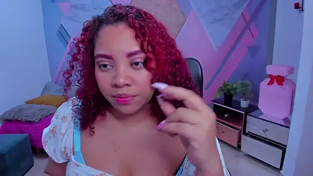 AngelaCoffee online show from November 2025 02:31:02 AM