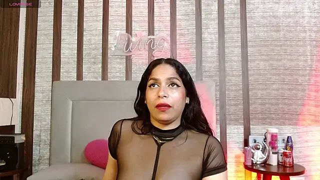 Snapshot of Sophy_wm chatting on September 2025 03:17:01 PM Sophy wm online show from September 2025 03:17:01 PM