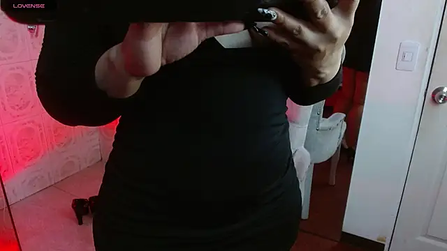 Snapshot of Sophy_wm chatting on October 2025 07:28:01 AM Sophy wm online show from October 2025 07:28:01 AM