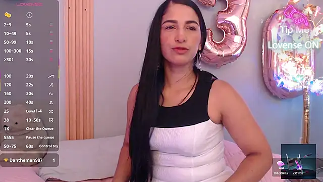 Thayssa ross online show from April 2026 02:56:02 PM
