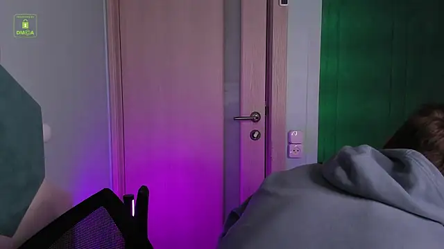 Snapshot of MarkGWalker chatting on December 2024 03:42:02 PM MarkGWalker online show from December 2024 03:42:02 PM