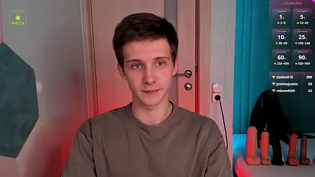 Snapshot of MarkGWalker chatting on December 2024 07:13:02 PM MarkGWalker online show from December 2024 07:13:02 PM