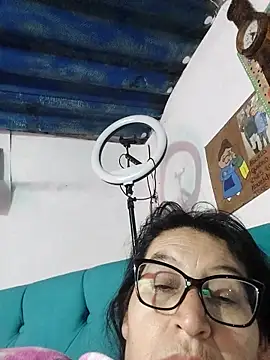 clarita 01 online show from April 2026 12:29:02 PM