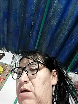 clarita 01 online show from April 2026 11:01:02 AM