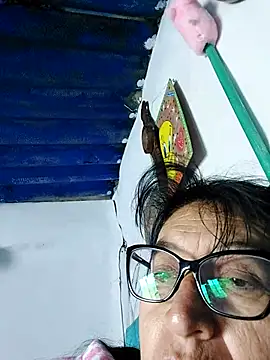 clarita 01 online show from April 2026 11:41:02 AM