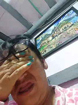 clarita 01 online show from May 2026 10:31:01 AM