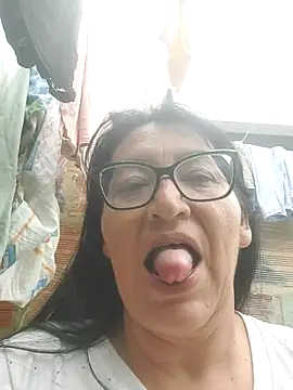 clarita 01 online show from May 2026 02:36:02 PM
