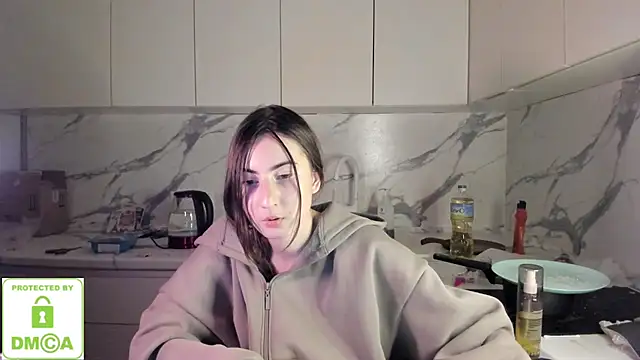 Ayesha Thebestt online show from January 2026 04:42:02 PM