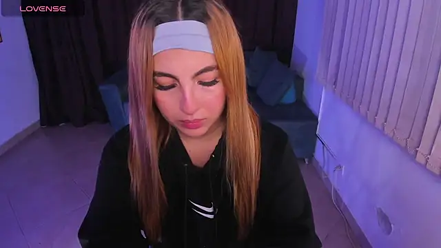 SusyAmis online show from November 2025 03:15:01 AM