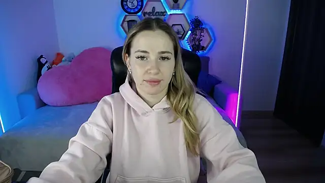 Snapshot of SabrinViolet chatting on February 2026 09:20:01 AM SabrinViolet online show from February 2026 09:20:01 AM