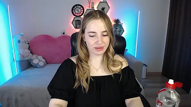 SabrinViolet online show from May 2026 08:07:02 AM