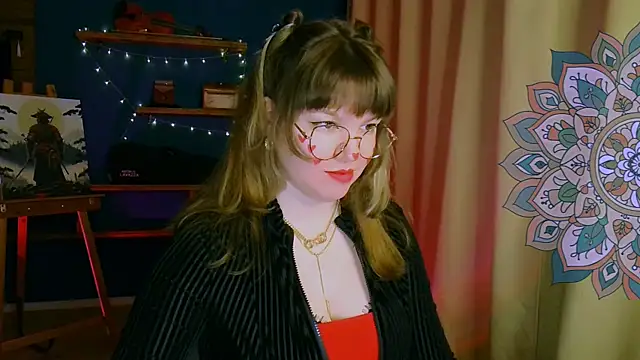 Snapshot of VioletteWay chatting on February 2026 04:58:01 PM VioletteWay online show from February 2026 04:58:01 PM