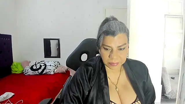 vikyadams online show from September 2025 02:30:02 PM