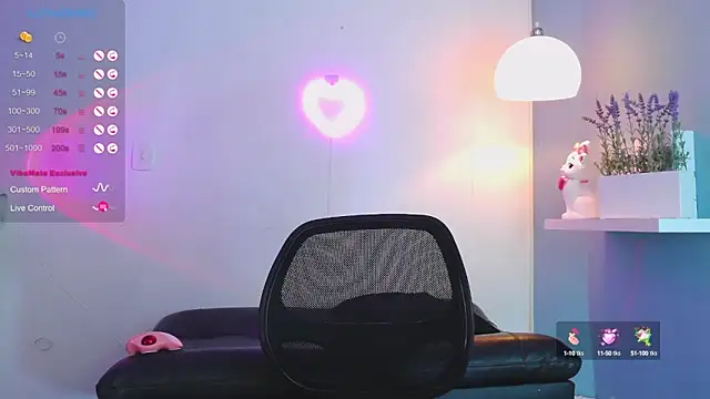 Snapshot of catalina__lovers chatting on March 2025 04:35:02 PM catalina lovers online show from March 2025 04:35:02 PM