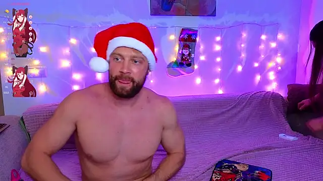 Snapshot of MaxMia chatting on December 2024 04:10:01 PM MaxMia online show from December 2024 04:10:01 PM